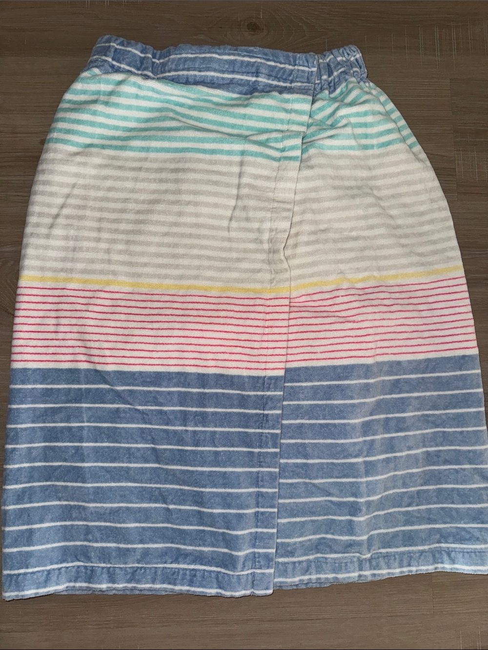 Student Lounge Stripped multicolored Wrap up Bath towel Size Large 38x28